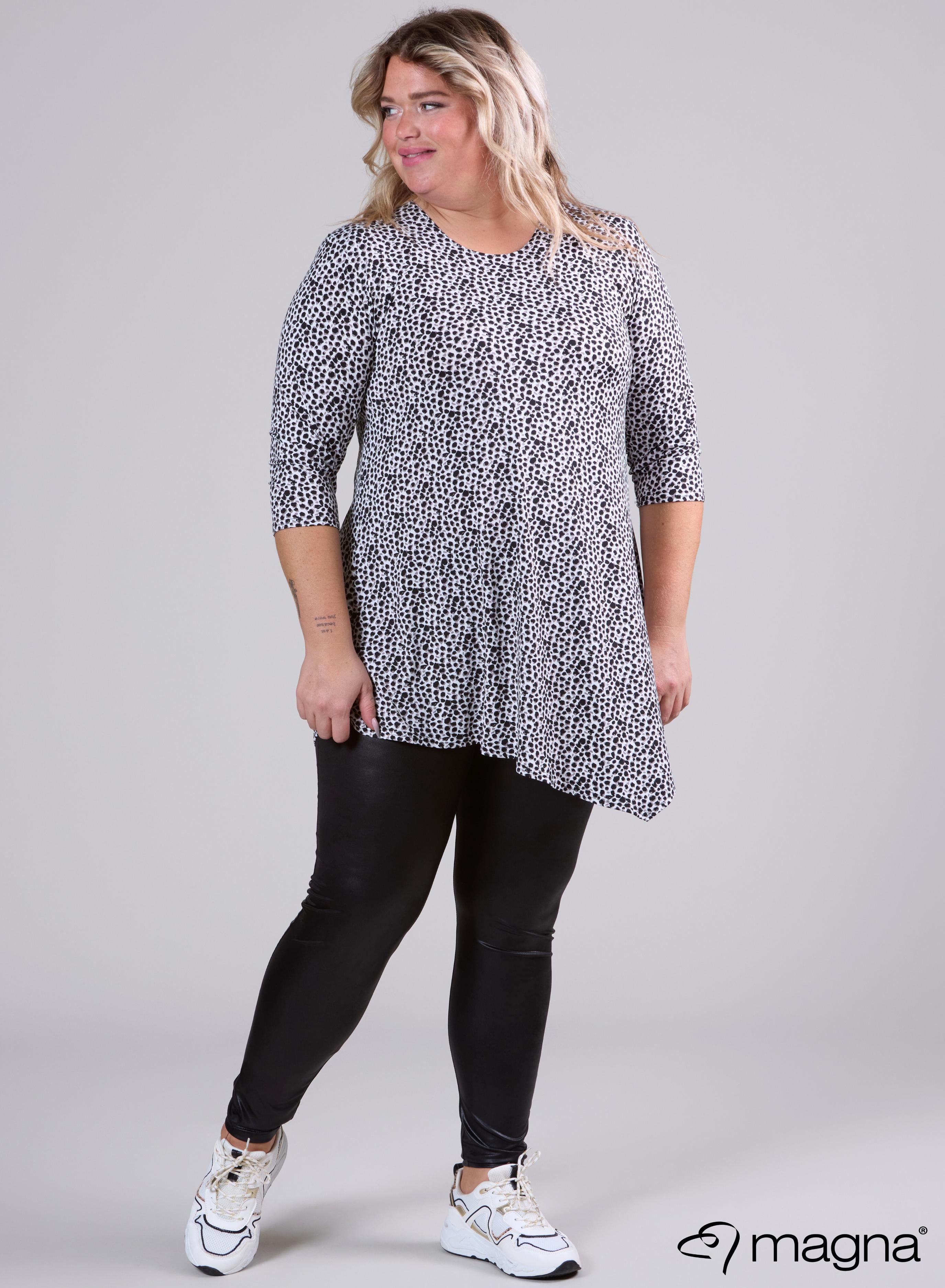 Magna Long Triangle Shirt / Tunic Dotted Animal Print