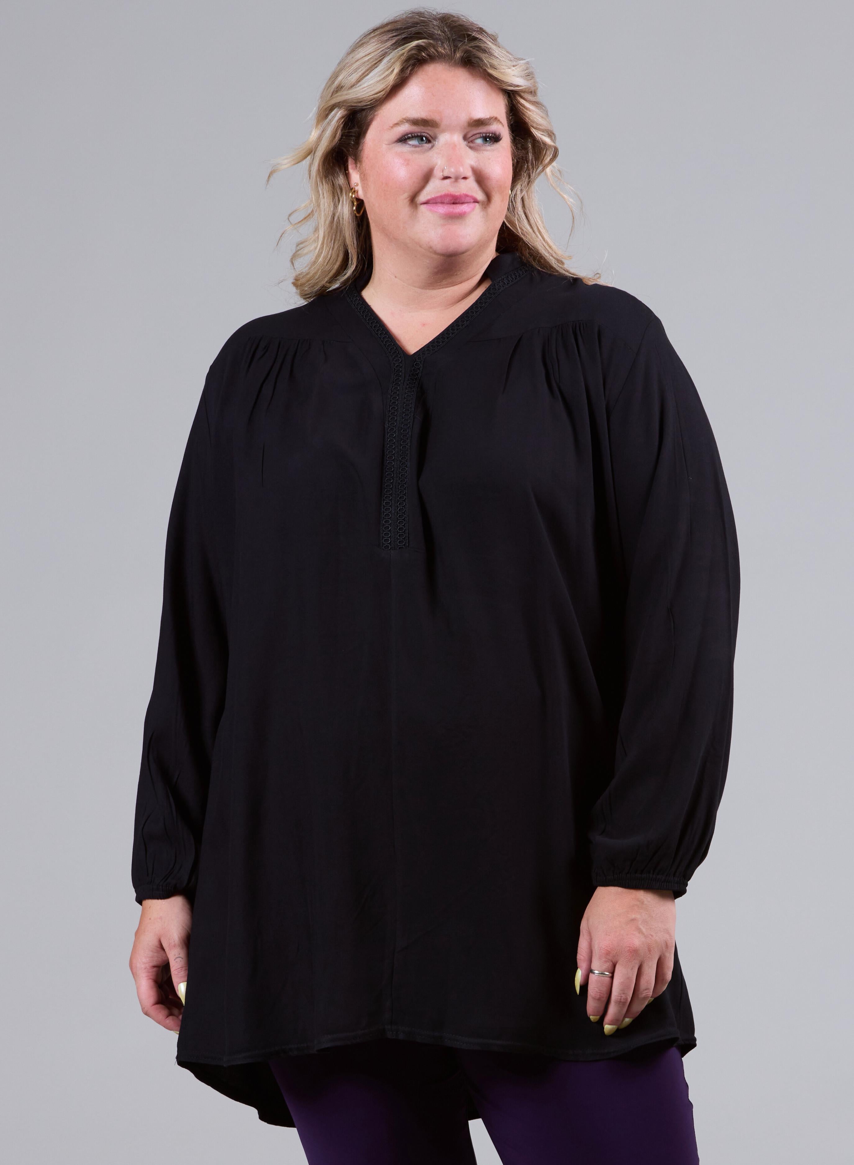 Magna Light Viscose Trim Blouse Black