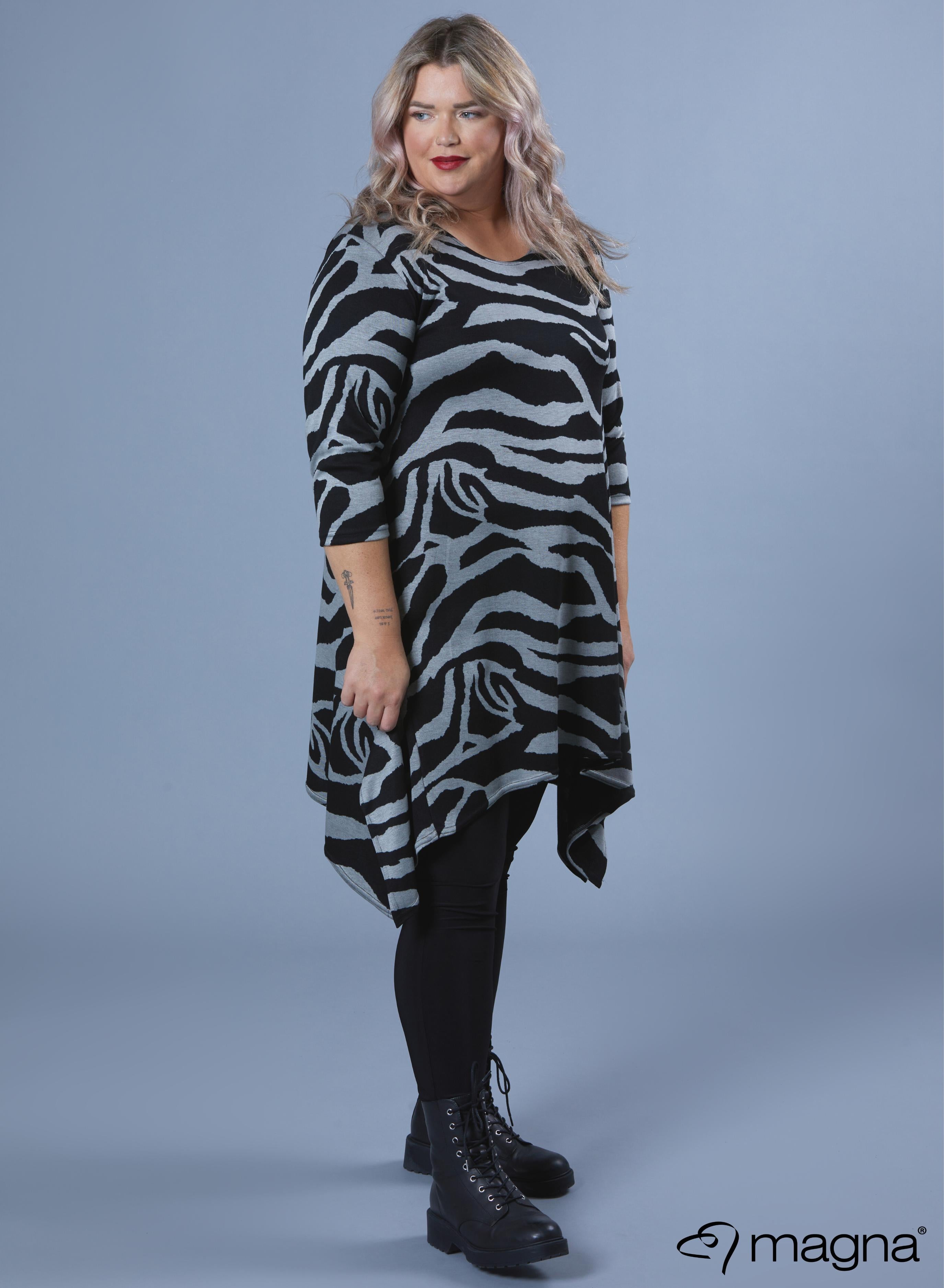 Magna Warm A-line Pointed Tunic Zebra Big Grey Print