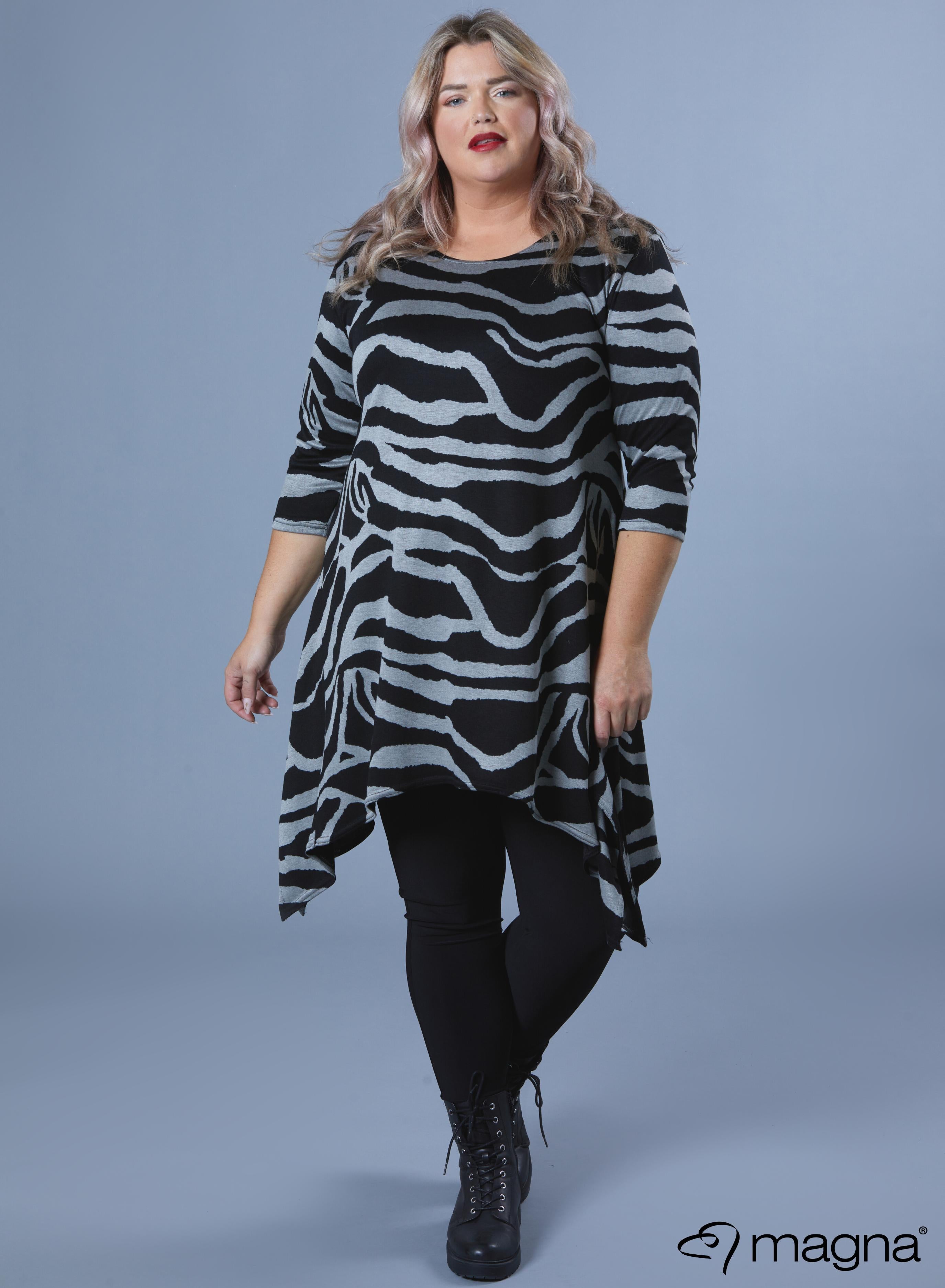 Magna Warm A-line Pointed Tunic Zebra Big Grey Print