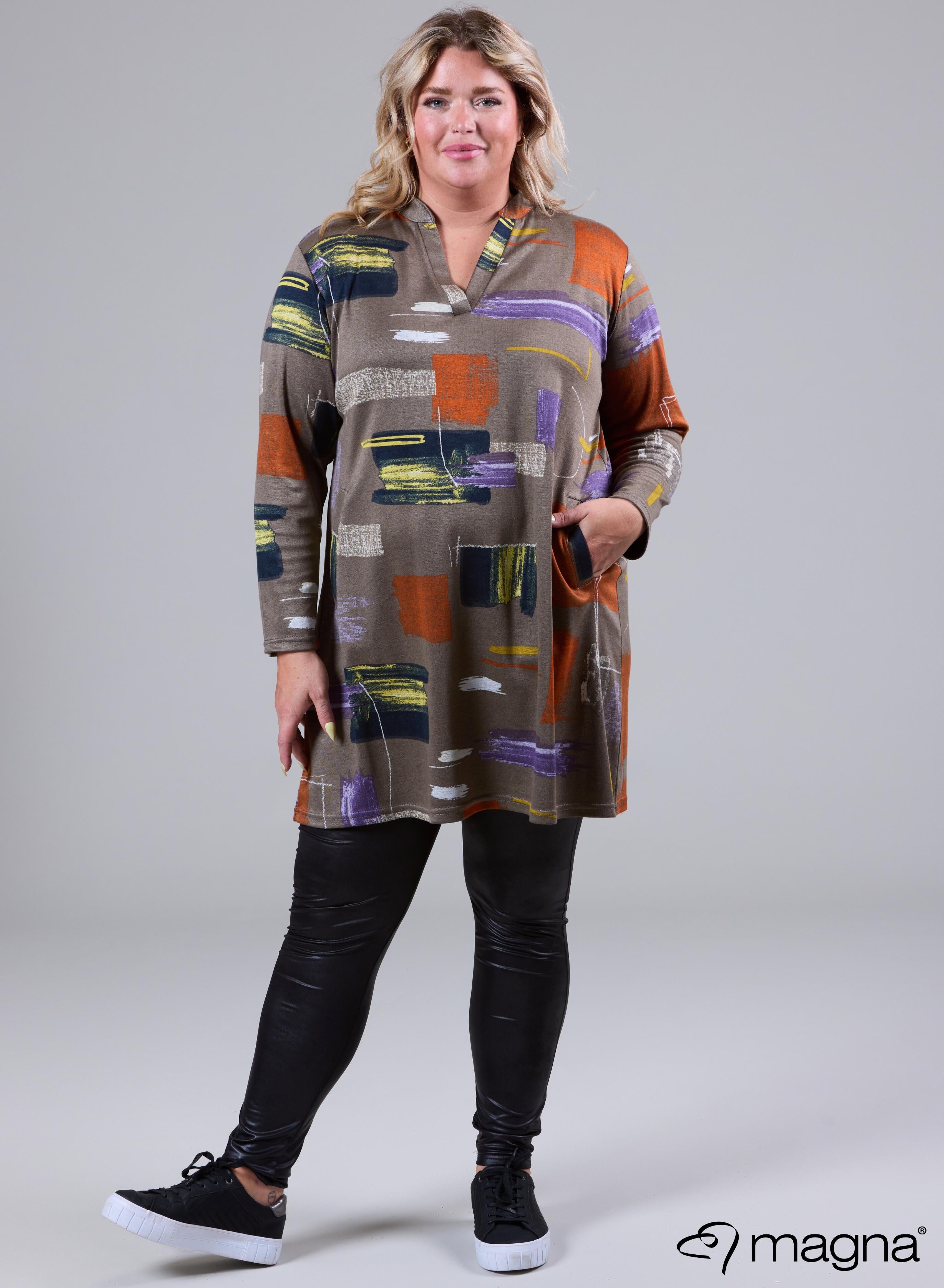 Magna Warm Comfort Tunic Block Art Sand